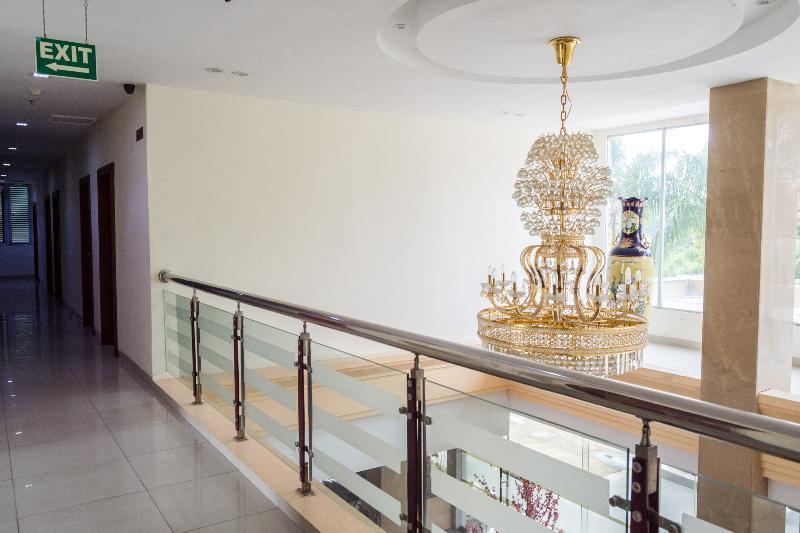 Aviari Hotel Batam Екстер'єр фото