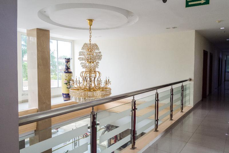 Aviari Hotel Batam Екстер'єр фото