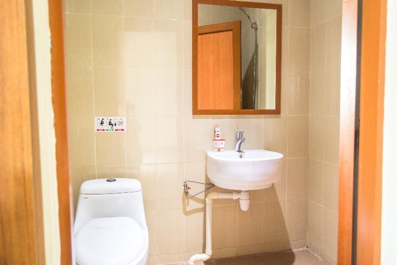 Aviari Hotel Batam Екстер'єр фото